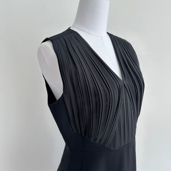 Victoria Beckham Dress 10 US Black Fit Flare Minimal Elegant Quiet Luxury Modest - Picture 2 of 14